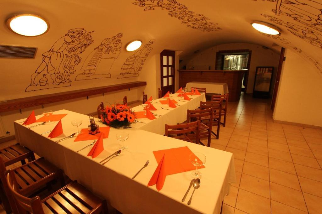 Hotel Excelent Rýmařov Esterno foto
